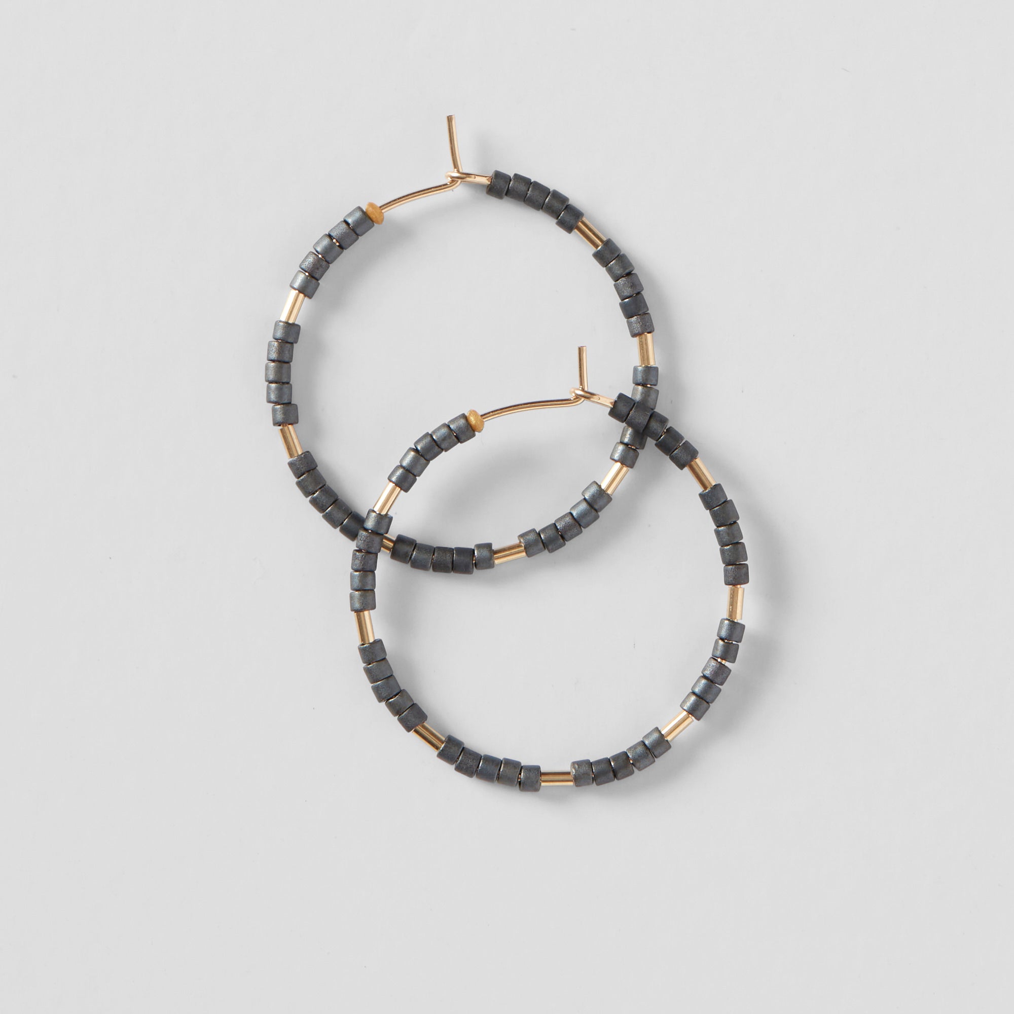 SINGULAR LORI HOOPS